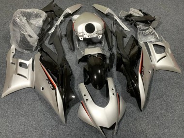 Achetez Carénages Moto Yamaha YZF R3/R25 2022-2024 - Or Clair Noir Brillant